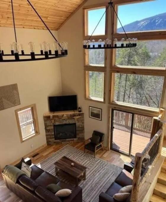 Above It All Hot Tub Views Rumbling Bald Sleeps 11 Villa Lake Lure Exterior photo